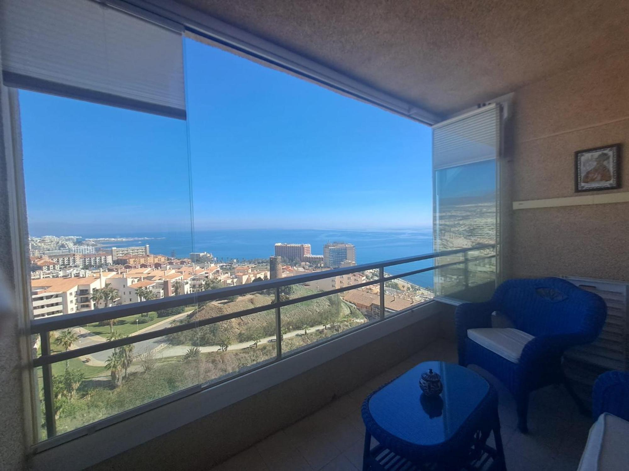 Beachfront Complex El Coloso Views,pools,parking Costa Appartement *