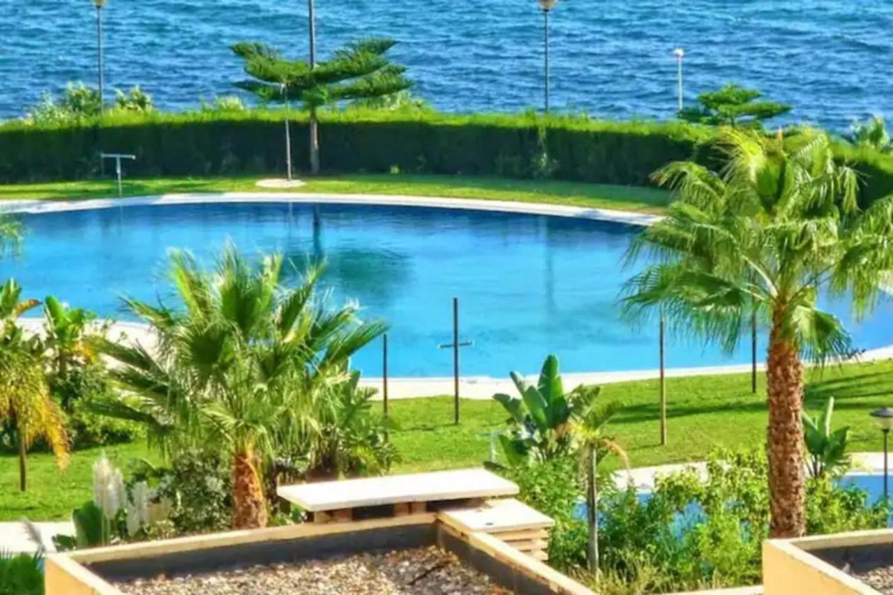 Beachfront Complex El Coloso Views,pools,parking Costa Appartamento